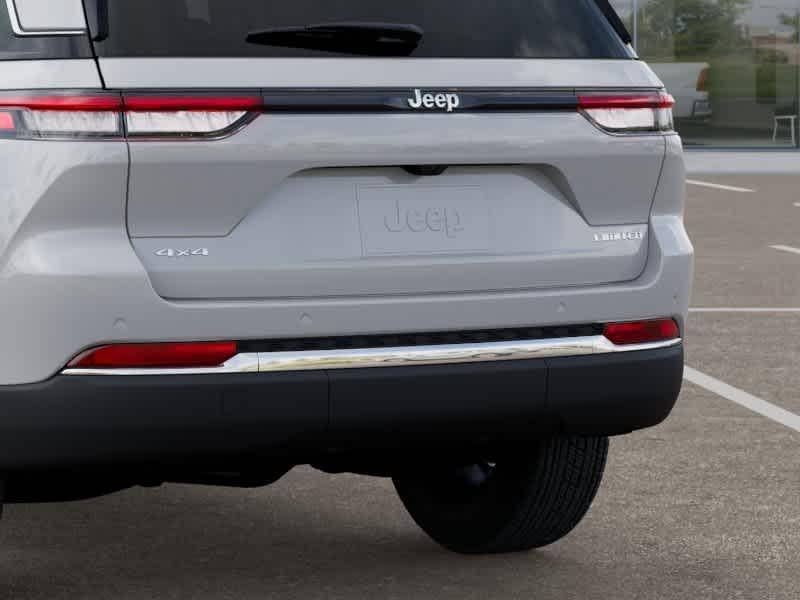 new 2025 Jeep Grand Cherokee car, priced at $44,650
