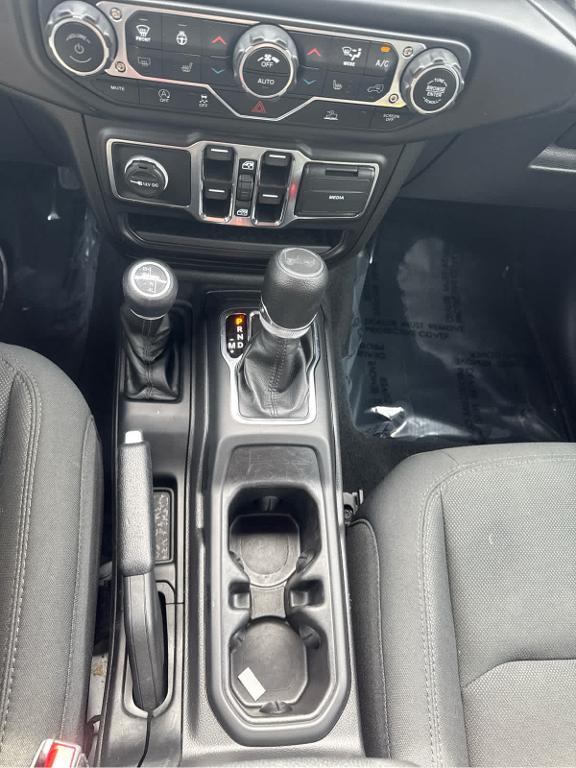 used 2022 Jeep Wrangler Unlimited car, priced at $33,972