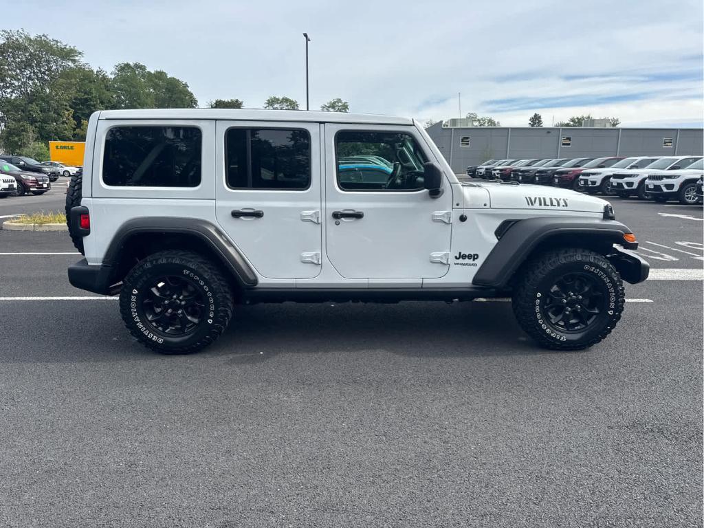 used 2022 Jeep Wrangler Unlimited car, priced at $33,972