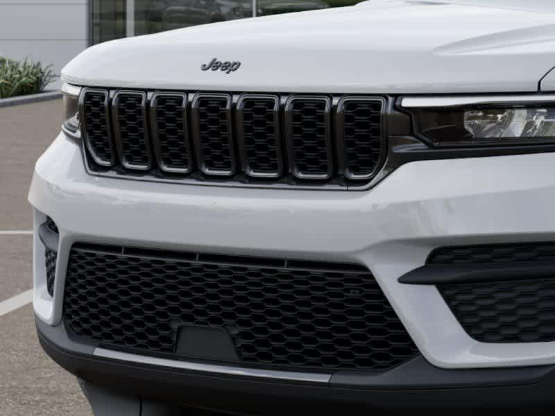 new 2025 Jeep Grand Cherokee car, priced at $43,885