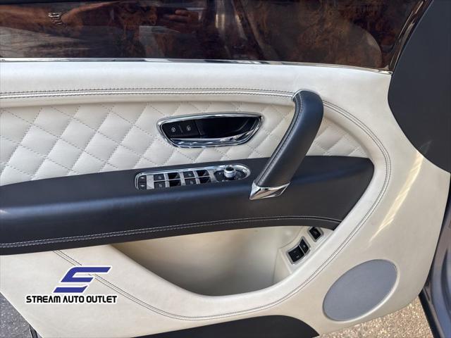 used 2018 Bentley Bentayga car, priced at $67,990