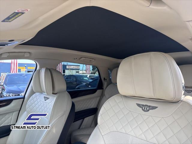 used 2018 Bentley Bentayga car, priced at $67,990