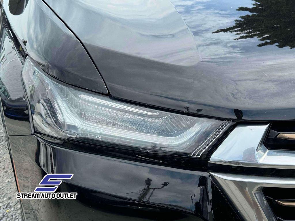used 2023 Chevrolet Traverse car, priced at $40,985