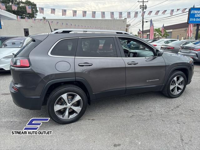 used 2019 Jeep Cherokee car, priced at $14,990