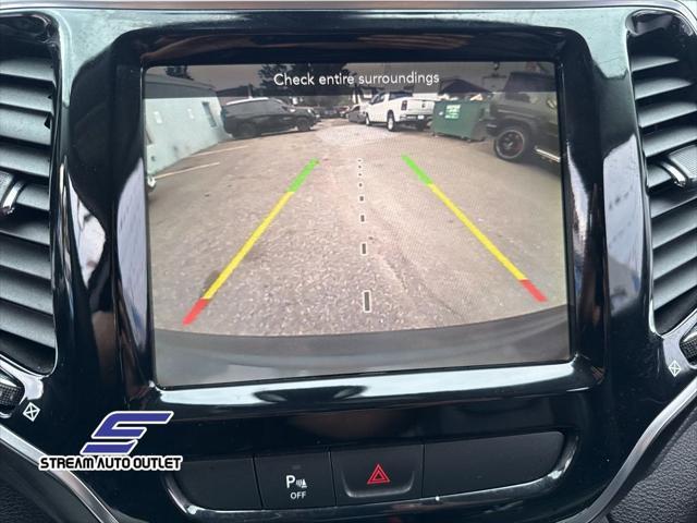 used 2019 Jeep Cherokee car, priced at $14,990