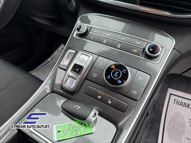 used 2022 Hyundai Santa Fe car, priced at $19,990