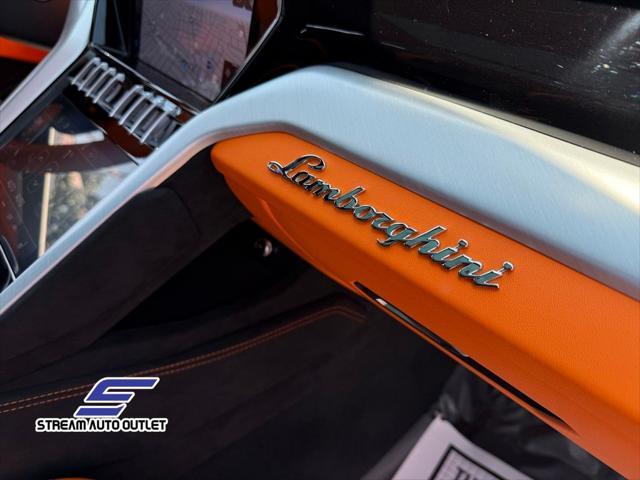 used 2023 Lamborghini Urus car, priced at $244,990