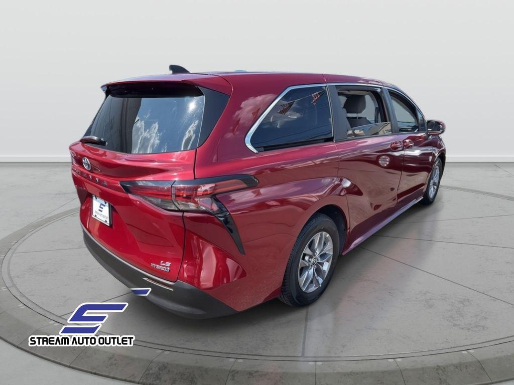 used 2022 Toyota Sienna car, priced at $36,485