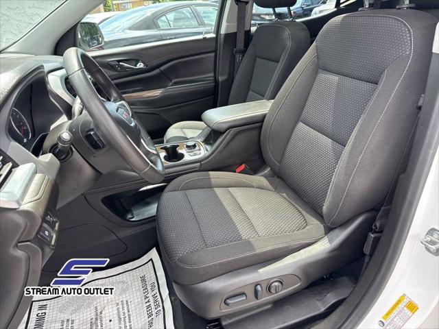 used 2022 GMC Acadia car, priced at $24,990