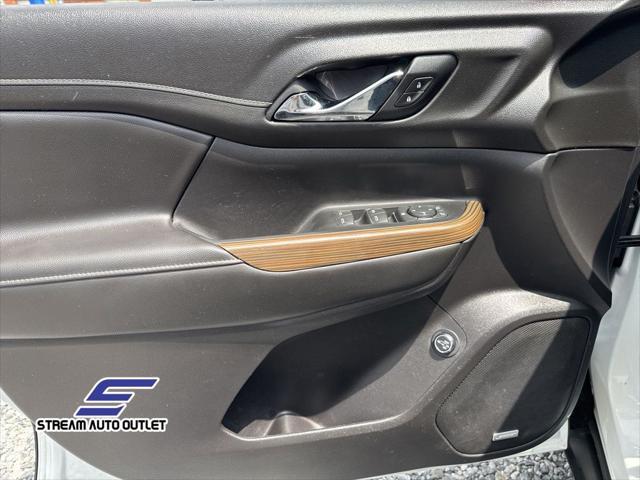 used 2022 GMC Acadia car, priced at $24,990