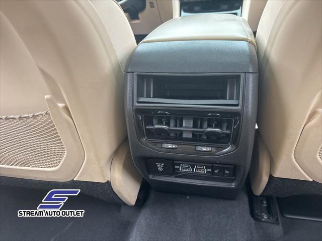 used 2022 Jeep Grand Cherokee car, priced at $31,990