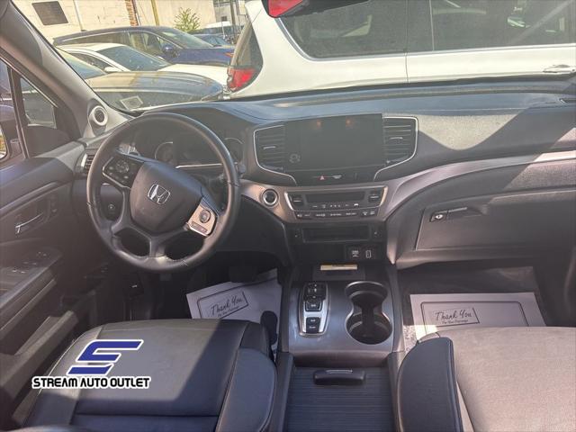 used 2022 Honda Pilot car, priced at $30,990