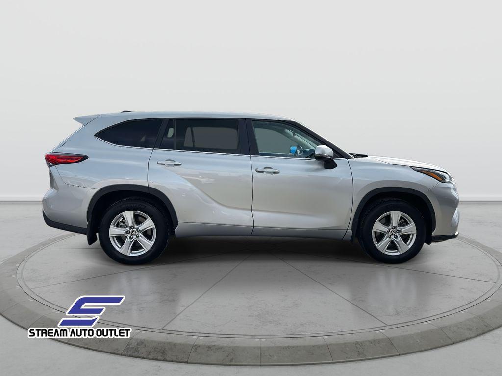 used 2023 Toyota Highlander car, priced at $35,485