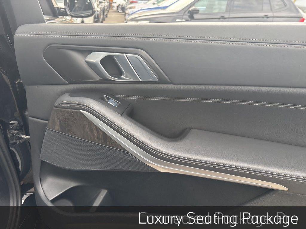 used 2022 BMW X7 car, priced at $54,985