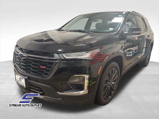 used 2022 Chevrolet Traverse car, priced at $35,490