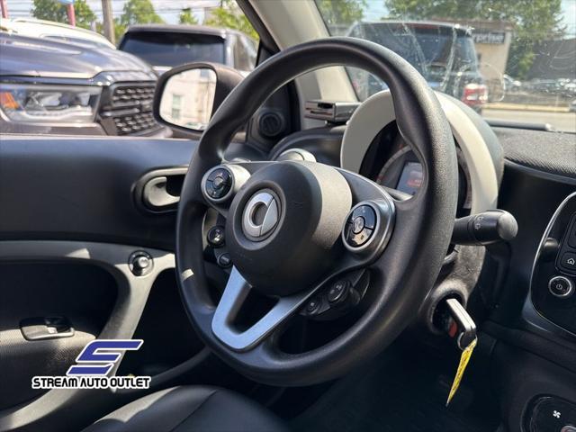 used 2016 smart ForTwo car, priced at $9,990