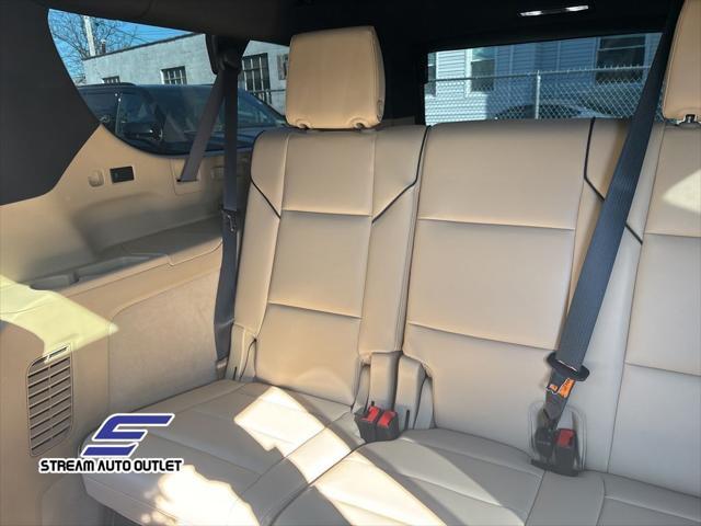 used 2022 Cadillac Escalade ESV car, priced at $64,990