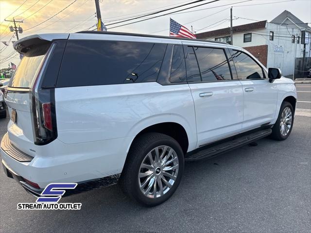 used 2022 Cadillac Escalade ESV car, priced at $63,990