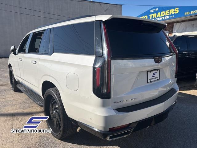 used 2022 Cadillac Escalade ESV car, priced at $64,990