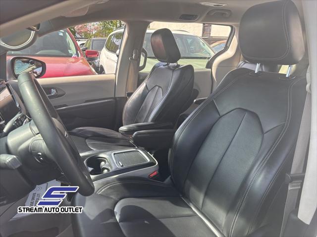 used 2023 Chrysler Pacifica car, priced at $21,480