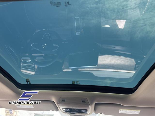 used 2025 Volkswagen Atlas car, priced at $46,990