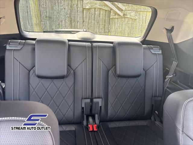 used 2025 Volkswagen Atlas car, priced at $46,990