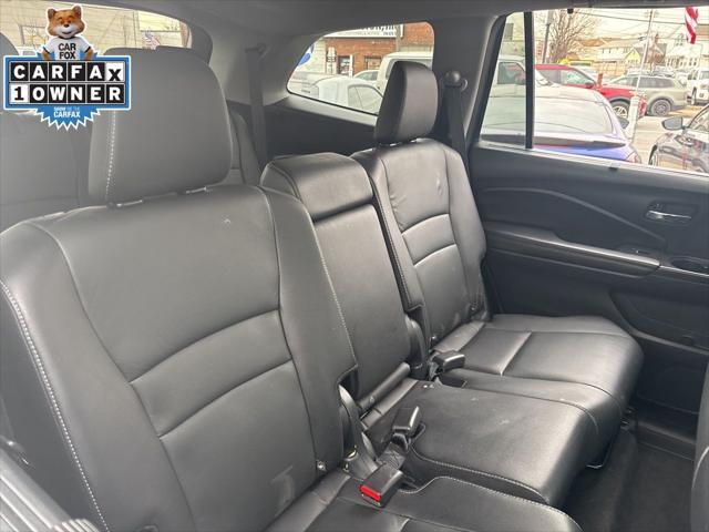 used 2022 Honda Pilot car, priced at $26,990