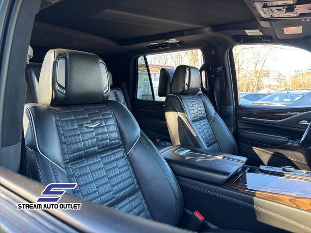 used 2022 Cadillac Escalade car, priced at $67,990