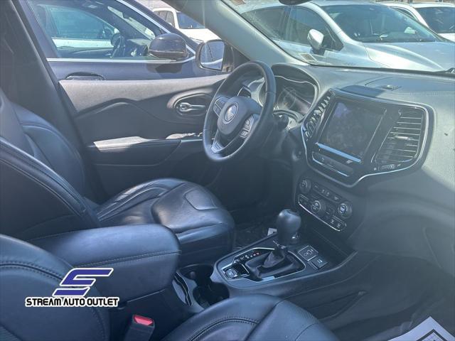 used 2019 Jeep Cherokee car, priced at $17,990