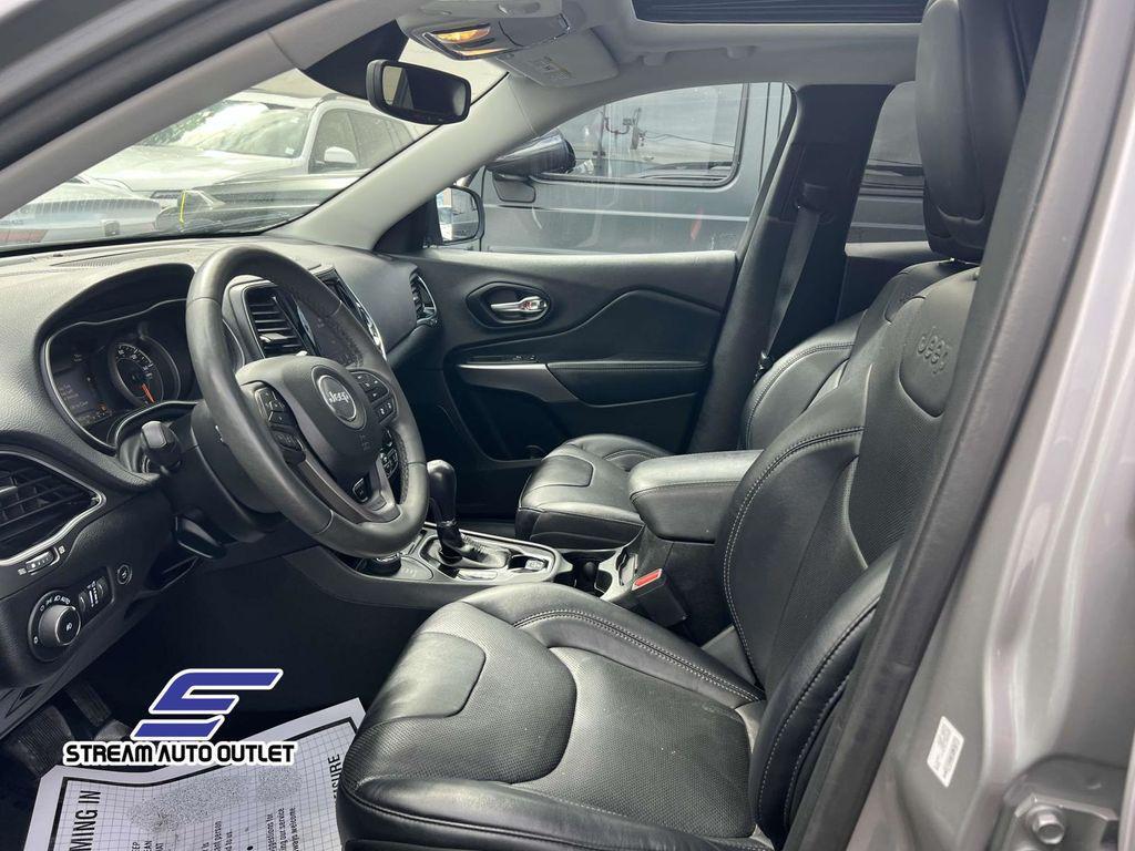 used 2022 Jeep Cherokee car, priced at $27,485