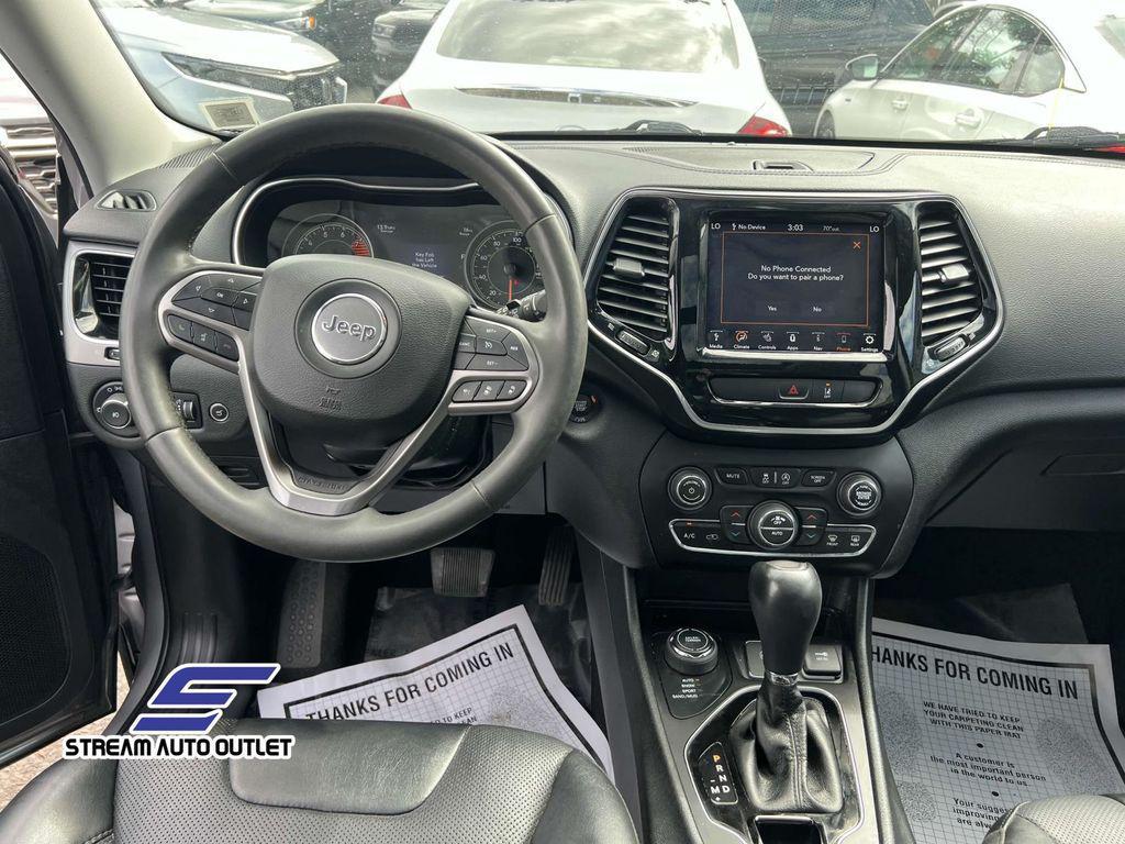 used 2022 Jeep Cherokee car, priced at $27,485