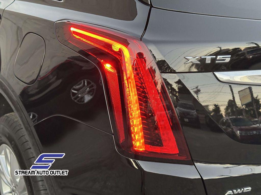 used 2023 Cadillac XT5 car, priced at $33,485