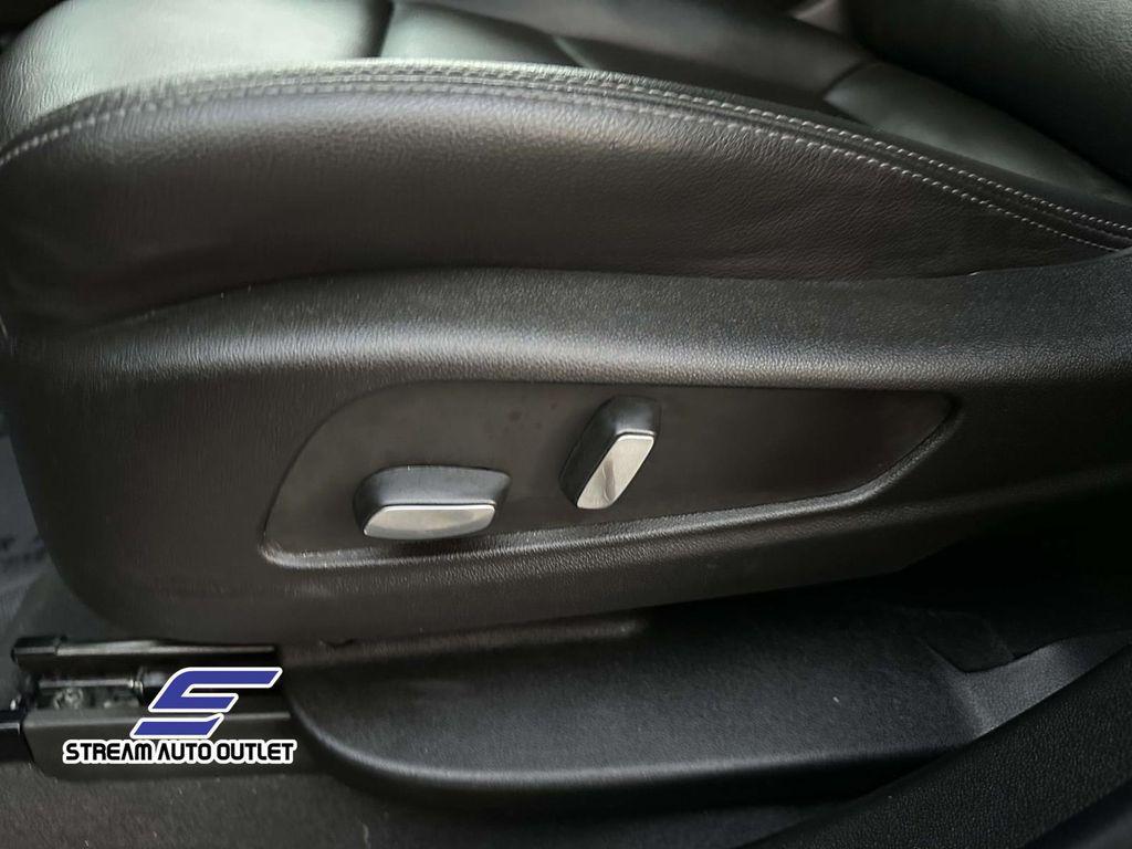 used 2023 Cadillac XT5 car, priced at $33,485