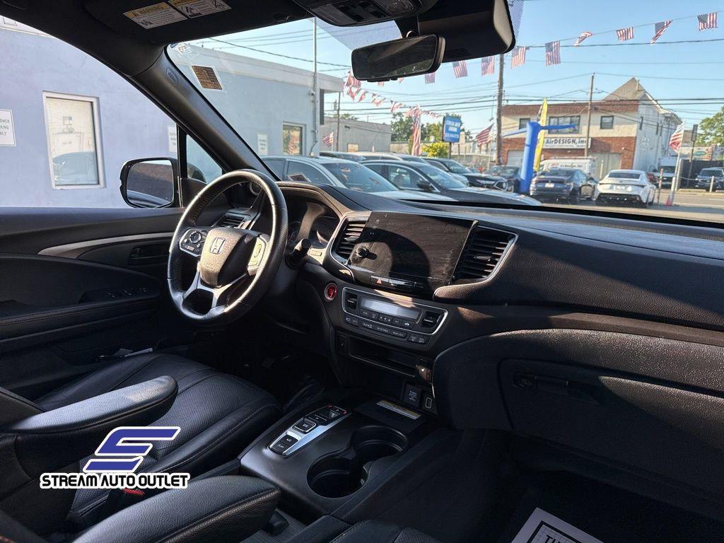 used 2022 Honda Pilot car, priced at $36,985