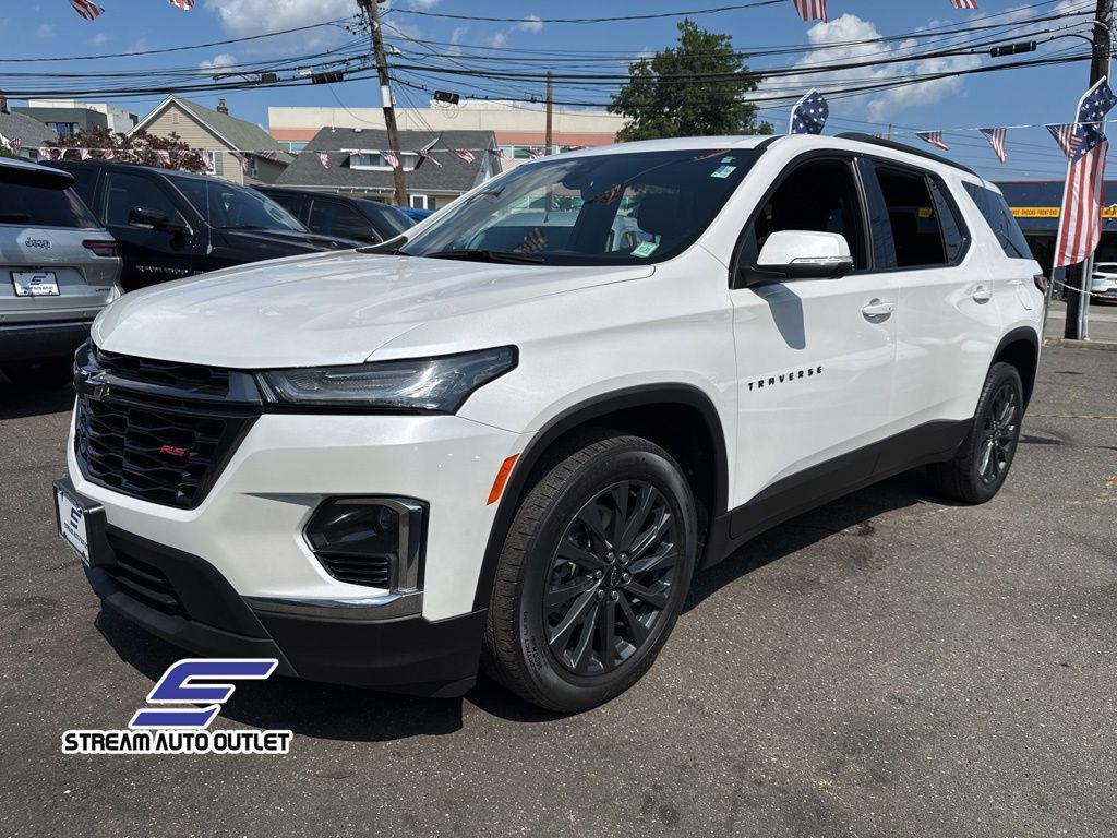 used 2023 Chevrolet Traverse car, priced at $34,490