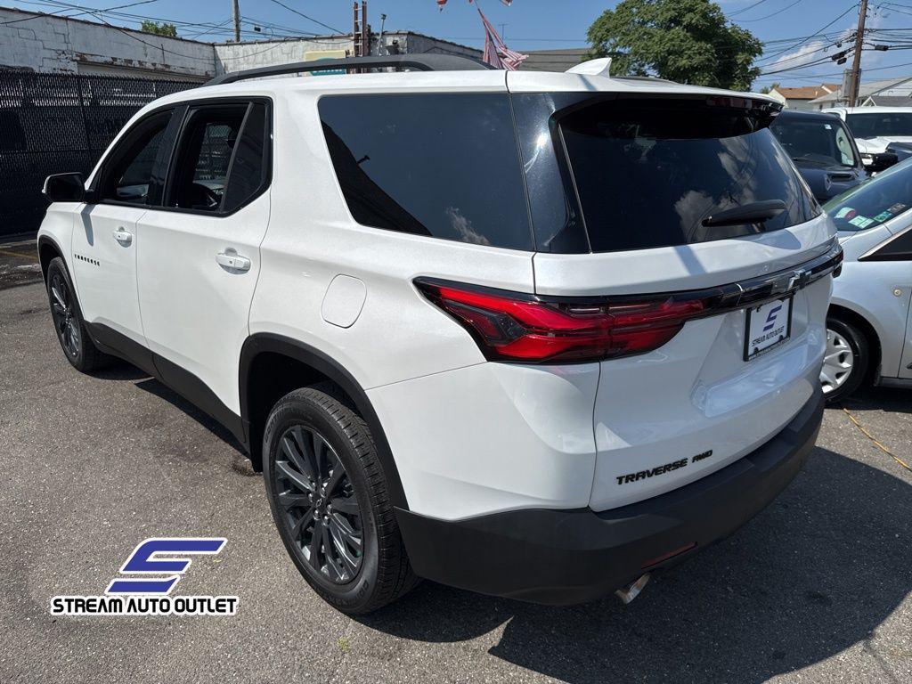 used 2023 Chevrolet Traverse car, priced at $34,490