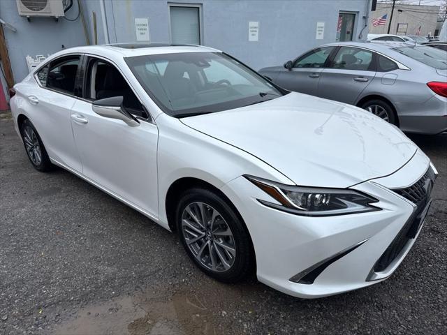 used 2022 Lexus ES 350 car, priced at $29,990