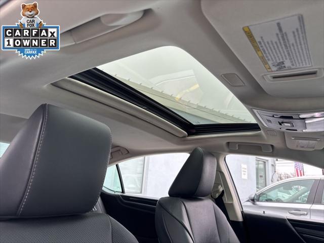 used 2022 Lexus ES 350 car, priced at $29,990