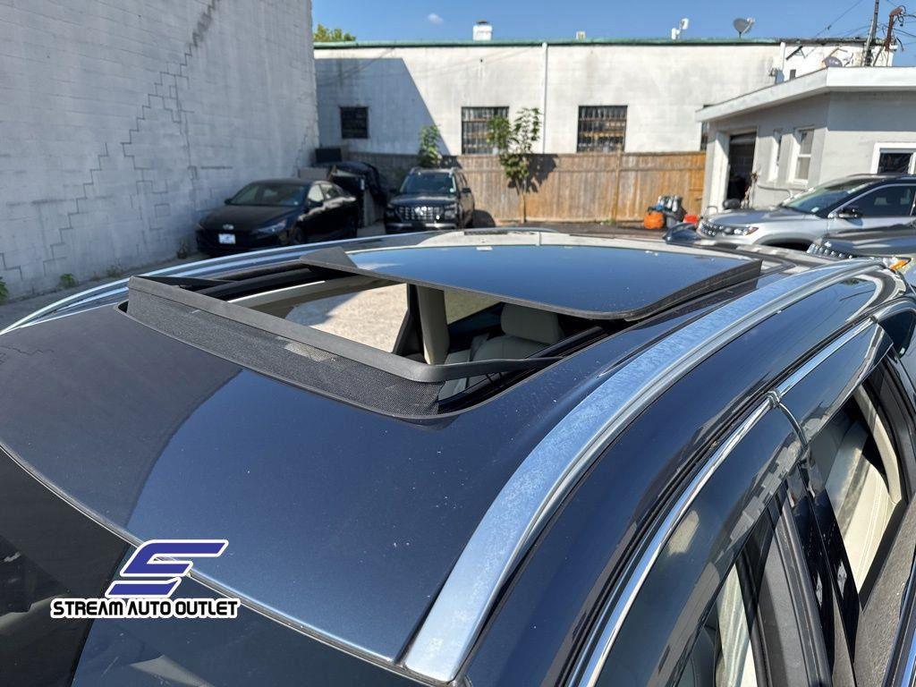 used 2023 Volvo XC60 Recharge Plug-In Hybrid car, priced at $42,985