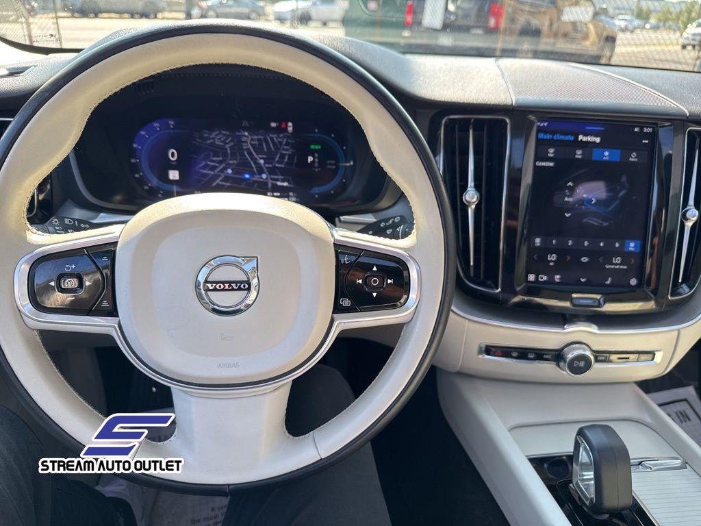 used 2023 Volvo XC60 Recharge Plug-In Hybrid car, priced at $42,985