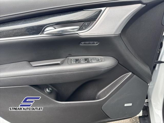 used 2021 Cadillac XT5 car, priced at $28,990