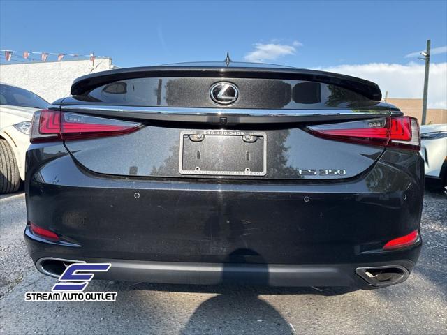 used 2022 Lexus ES 350 car, priced at $31,490