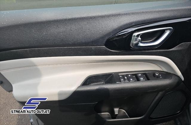 used 2022 Jeep Compass car, priced at $21,490