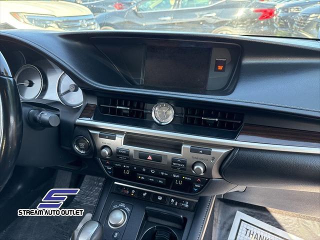 used 2016 Lexus ES 350 car, priced at $18,490