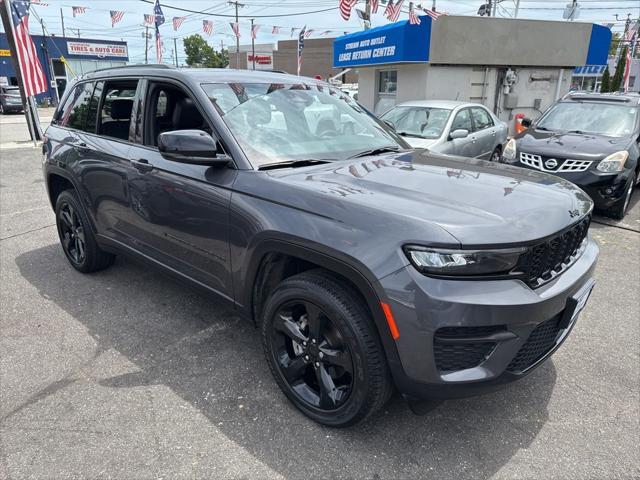 used 2023 Jeep Grand Cherokee car, priced at $33,490