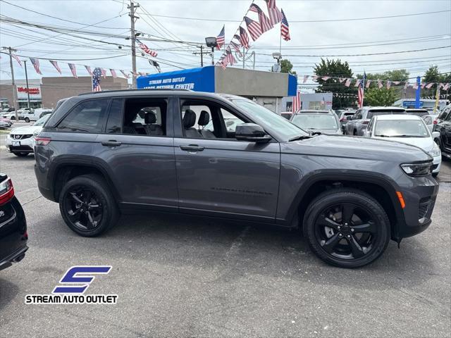 used 2023 Jeep Grand Cherokee car, priced at $33,490