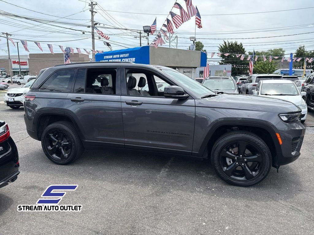 used 2023 Jeep Grand Cherokee car, priced at $36,985