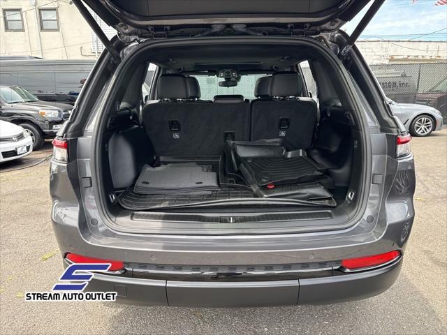 used 2023 Jeep Grand Cherokee car, priced at $33,490