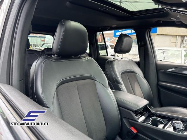 used 2023 Jeep Grand Cherokee car, priced at $33,490