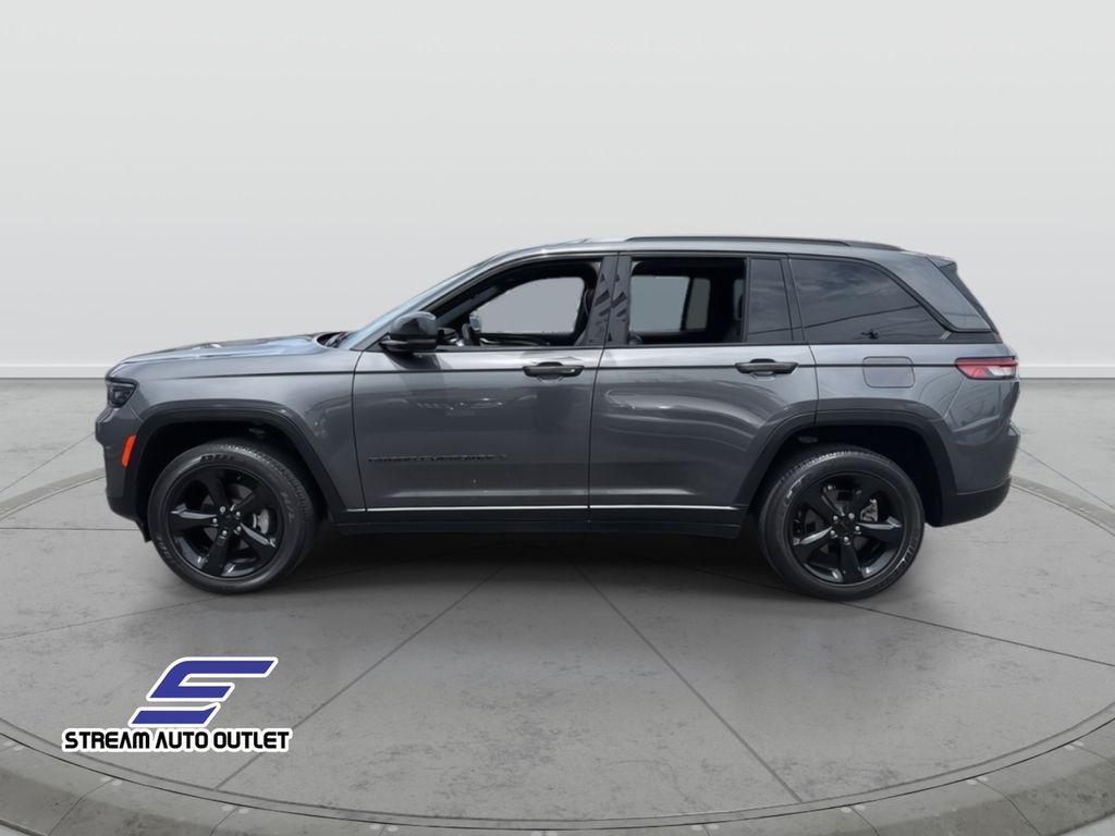 used 2023 Jeep Grand Cherokee car, priced at $36,985
